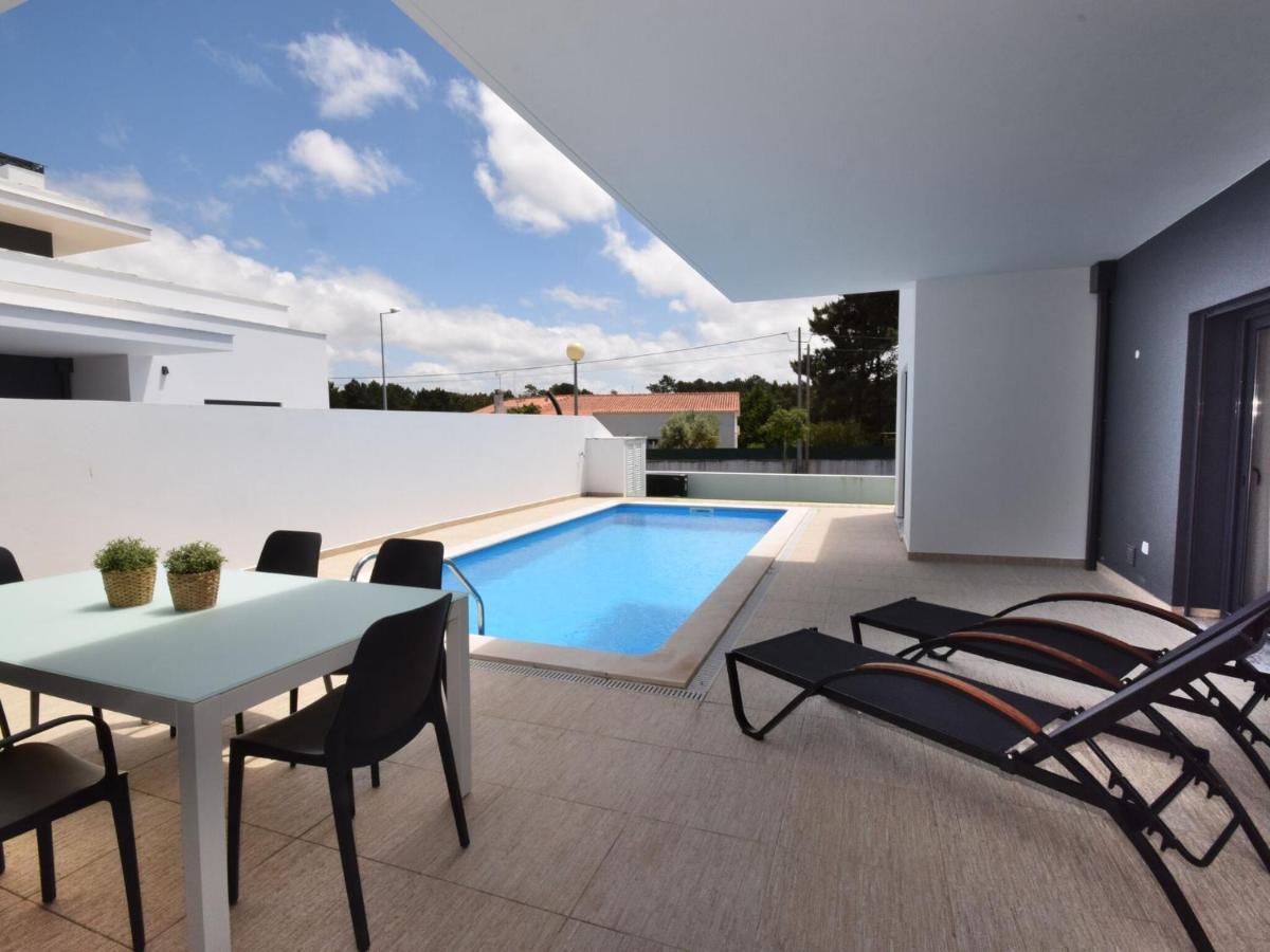Modern Villa With Private Pool Near The Beautiful Beach Of Foz De Arelho Nadadouro ภายนอก รูปภาพ