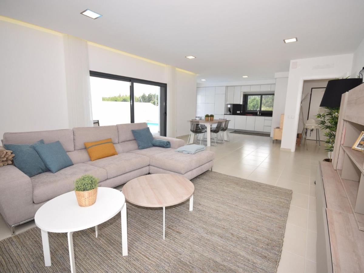 Modern Villa With Private Pool Near The Beautiful Beach Of Foz De Arelho Nadadouro ภายนอก รูปภาพ