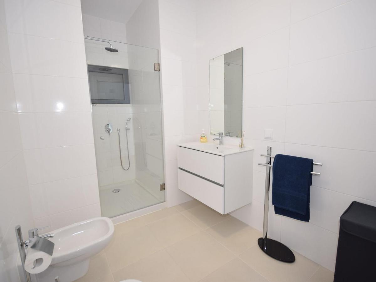 Modern Villa With Private Pool Near The Beautiful Beach Of Foz De Arelho Nadadouro ภายนอก รูปภาพ