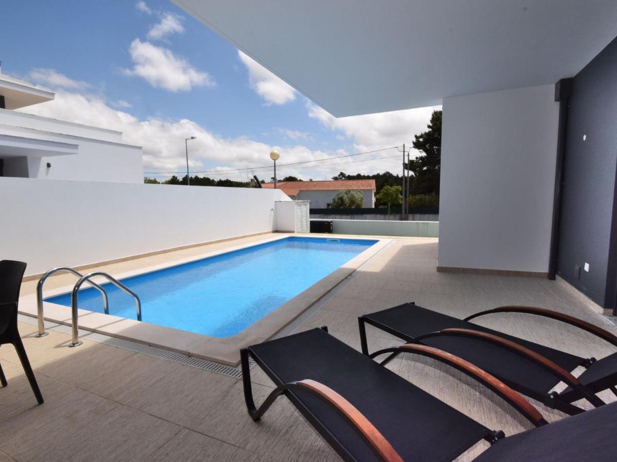 Modern Villa With Private Pool Near The Beautiful Beach Of Foz De Arelho Nadadouro ภายนอก รูปภาพ